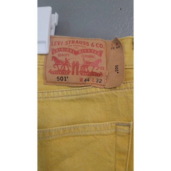 Levi's 501 93Yellow Button Fly Denim Jeans W44 L32 - Picture 9 of 16